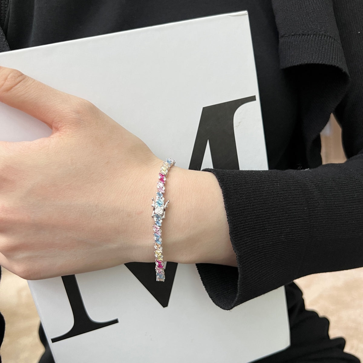 [Clara Jewels]Ornate Sparkling Multi Cut Party Bracelet