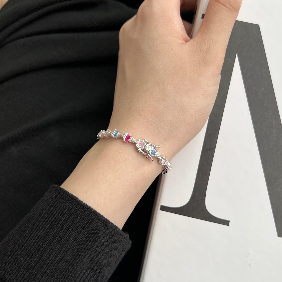 [Clara Jewels]Radiant Water Drop Shape Daily Bracelet