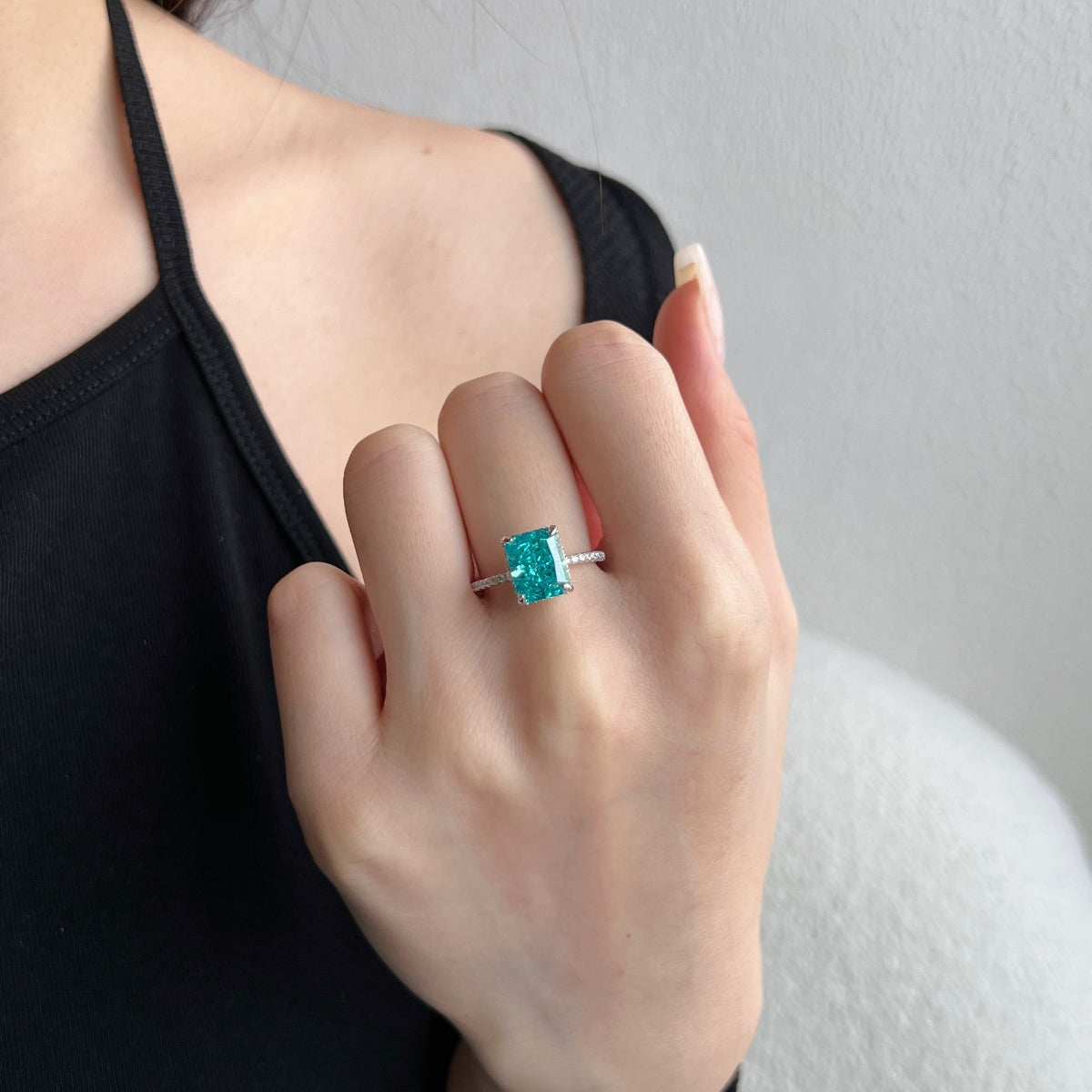 [Clara Jewels]4.0 Carat Luxurious Engagement Ring