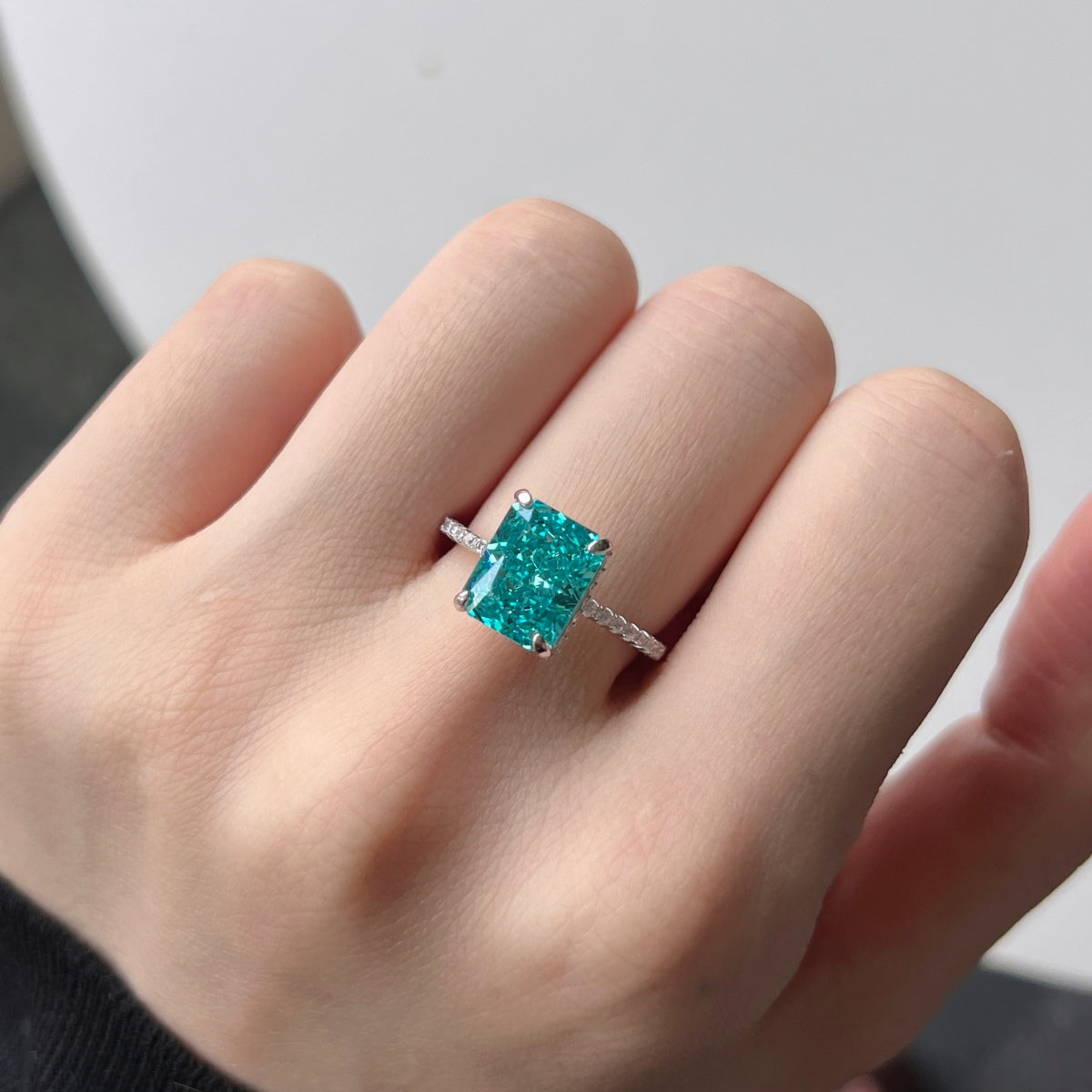 [Clara Jewels]4.0 Carat Luxurious Engagement Ring
