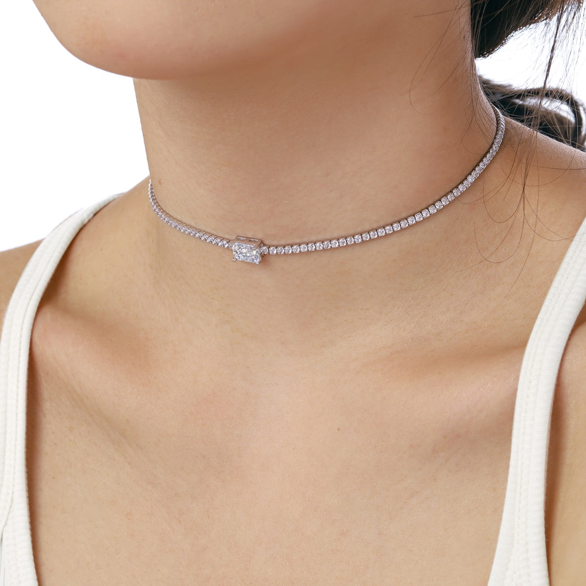[Clara Jewels]2.0 carat Ornate Emerald Cut Necklace