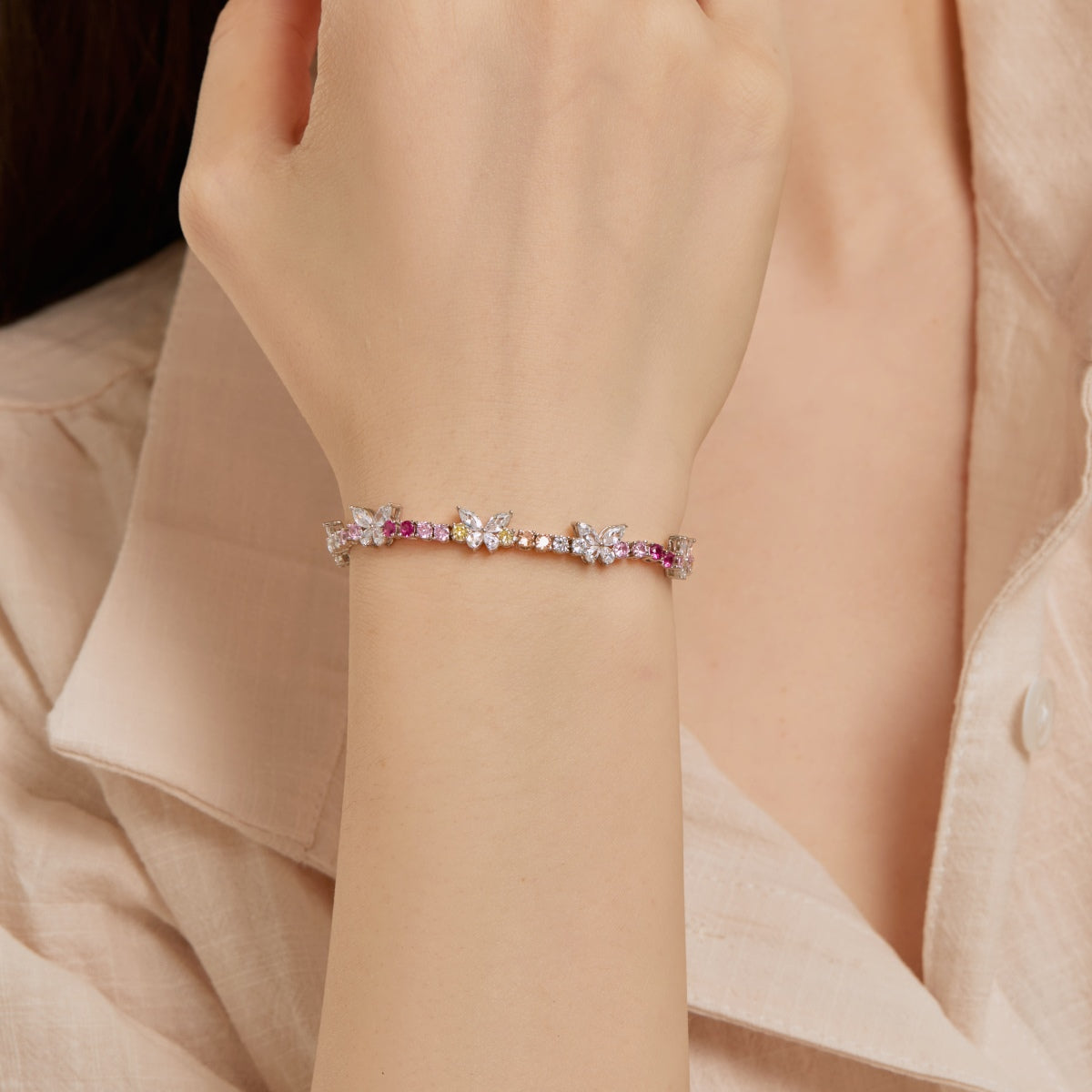 [Clara Jewels]Ornate Colorful Butterfly Shape Round Cut Daily Bracelet