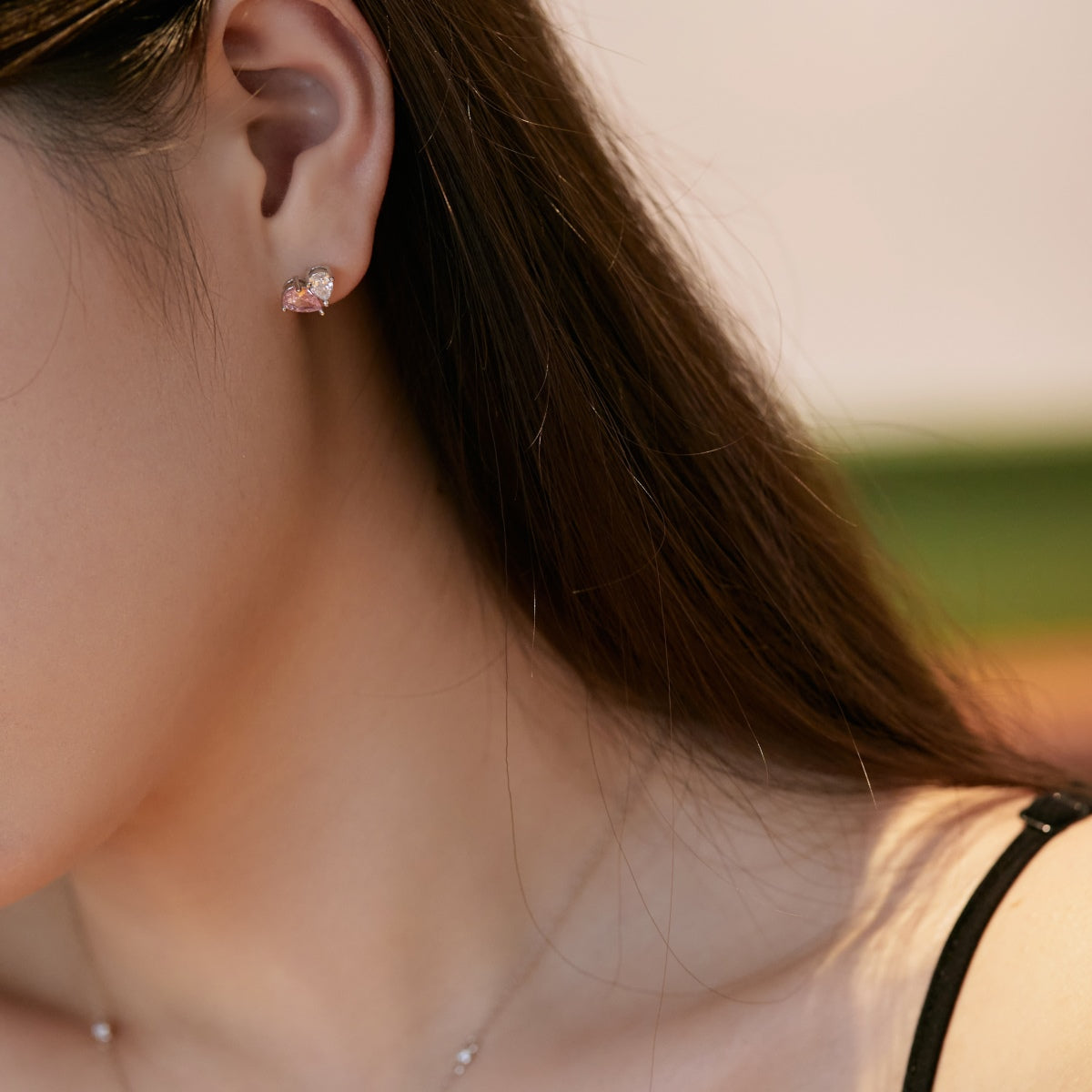 [Clara Jewels]Dazzling Elegant Heart Cut Lover Earrings