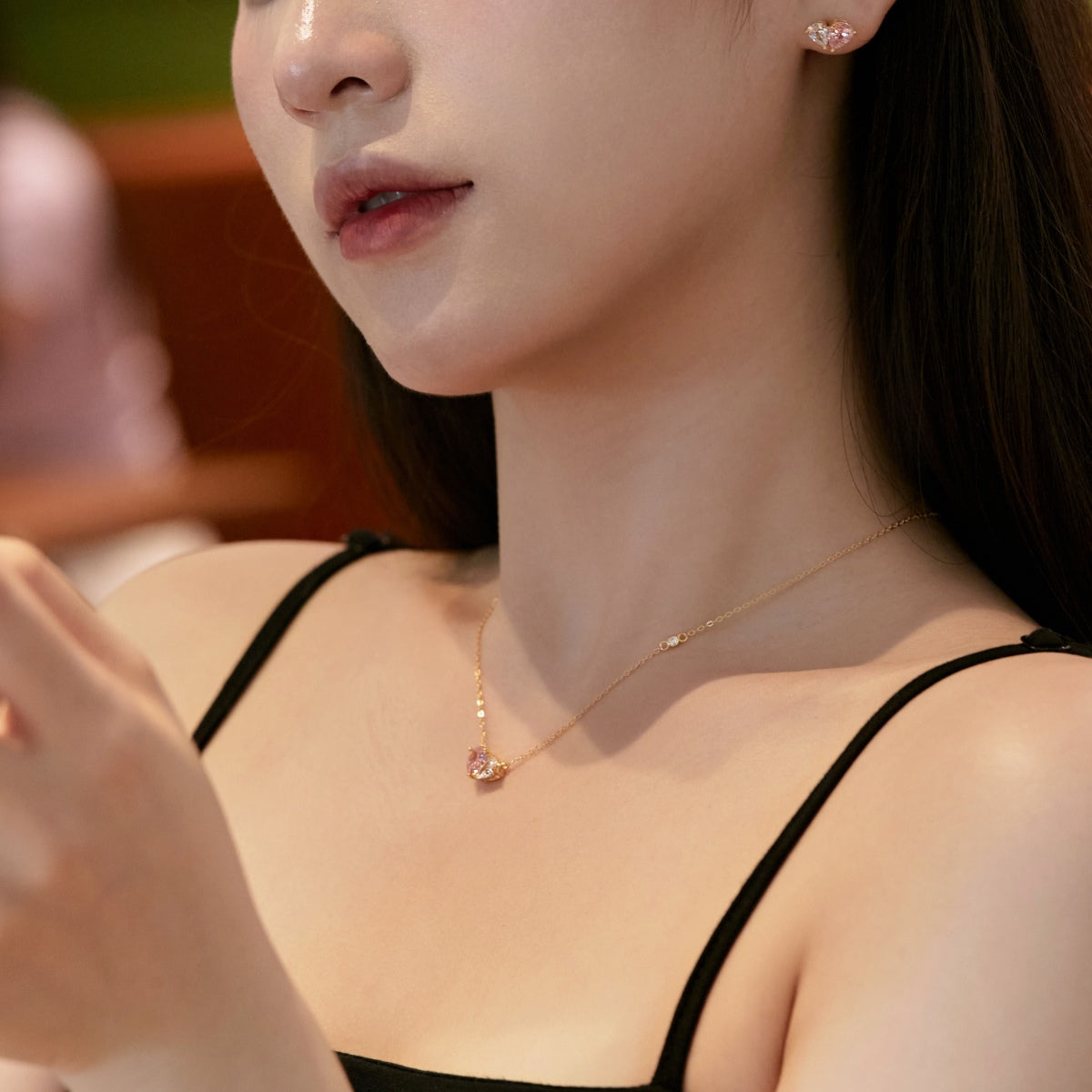 [Clara Jewels]Dazzling Elegant Heart Cut Lover Earrings
