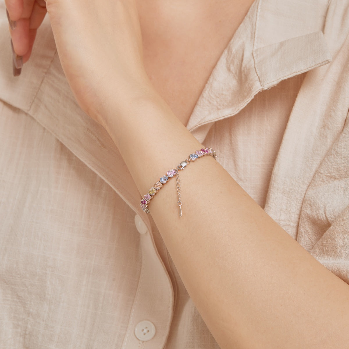 [Clara Jewels]Ornate Colorful Flower Shape Party Bracelet