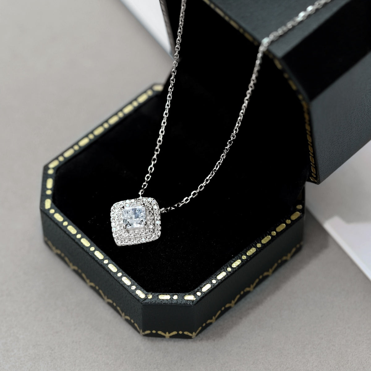 [Clara Jewels]Sparkling Asscher Cut Necklace