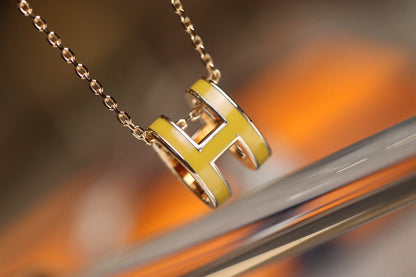 [Clara Jewels]POP H PEDANT PINK GOLD