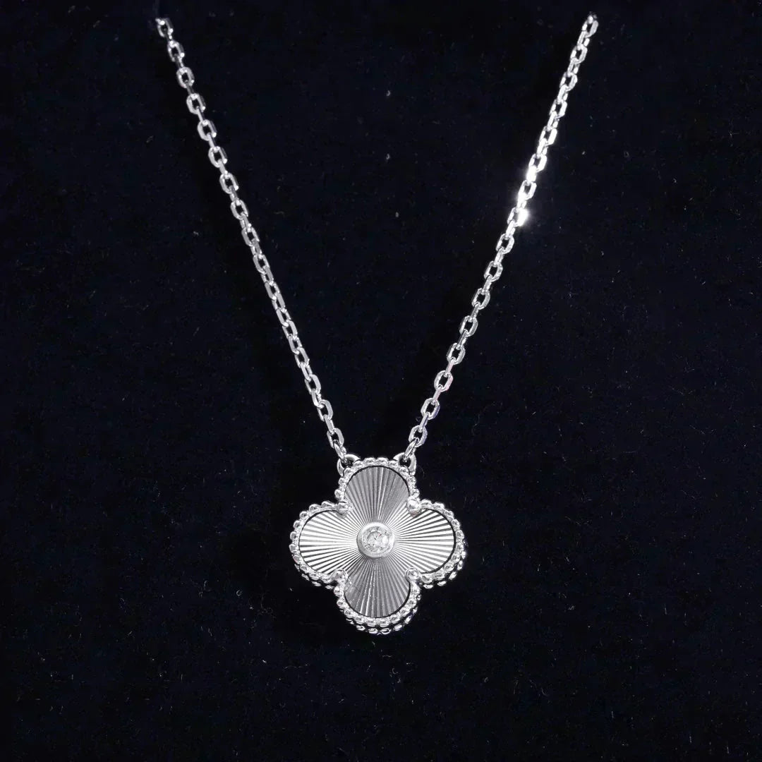 [Clara Jewels]CLOVER  15MM DIAMOND LASER NECKLACE SILVER