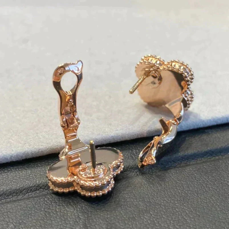 [Clara Jewels]CLOVER MEDIUM 1 MOTIFS GRAY MOP  DIAMOND EARRINGS