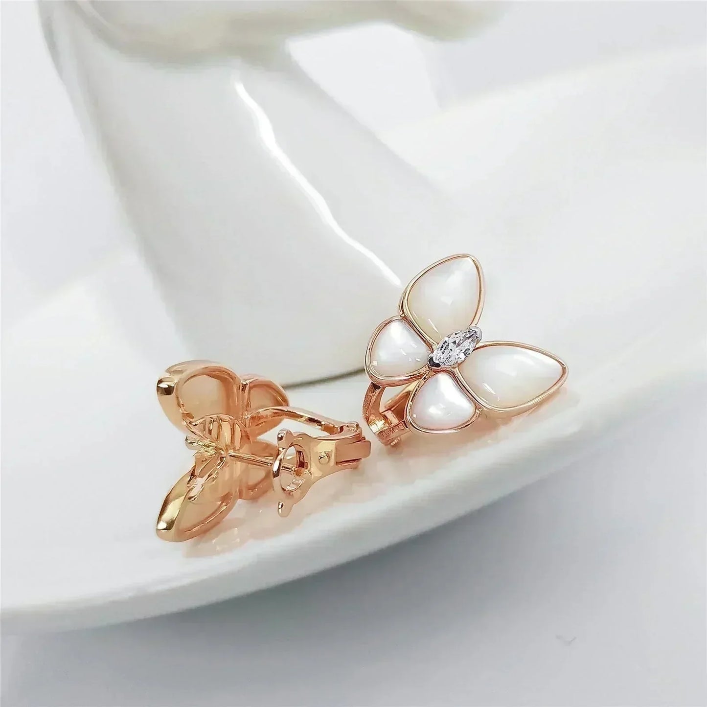 [Clara Jewels]BUTTERFLY MOP DIAMOND EARRINGS