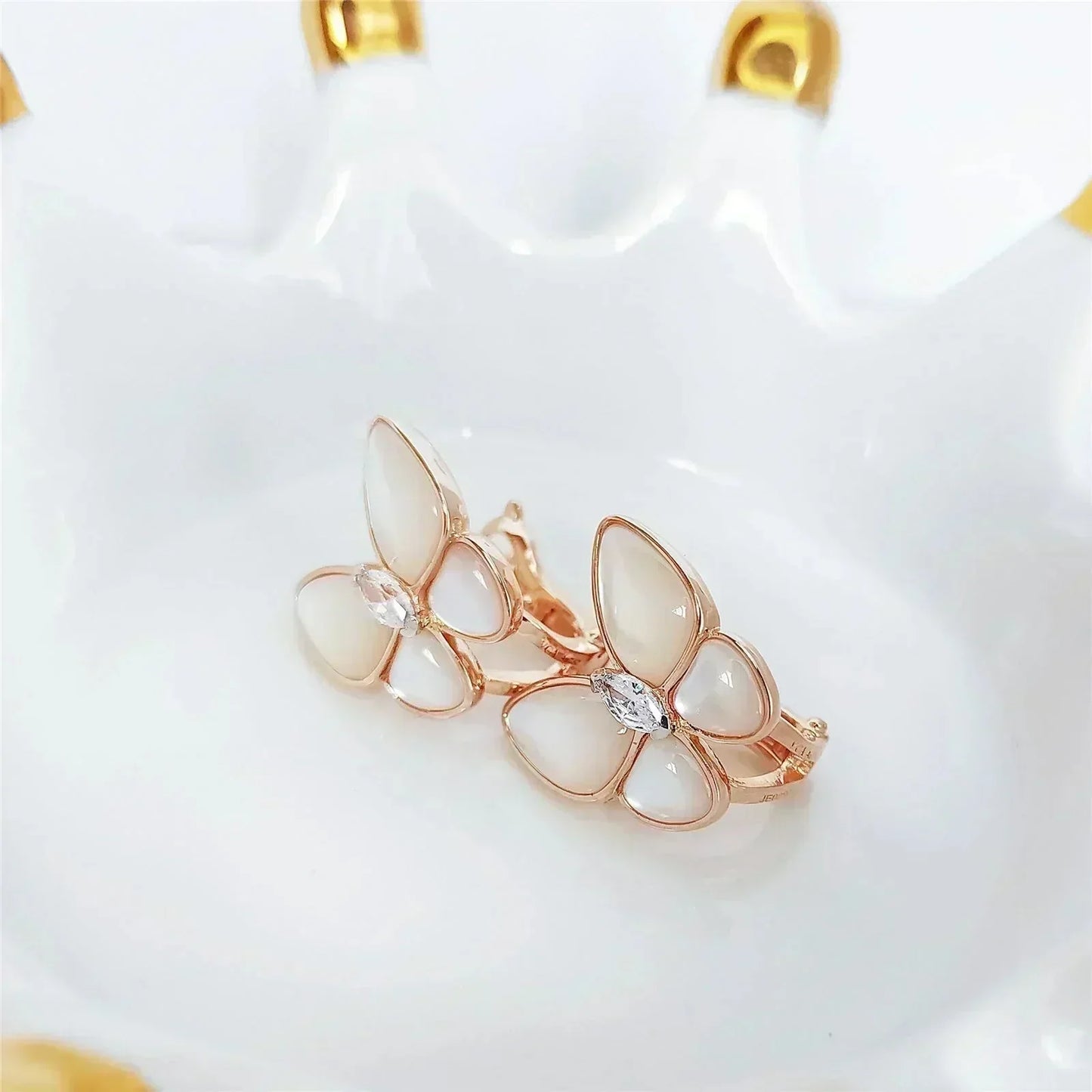 [Clara Jewels]BUTTERFLY MOP DIAMOND EARRINGS