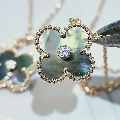 [Clara Jewels]CLOVER 15MM DIAMOND AND MOTHER-OF-GREY NECKLACE