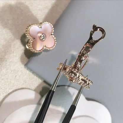 [Clara Jewels]CLOVER MEDIUM 1 MOTIFS  PINK MOP DIAMOND EARRINGS