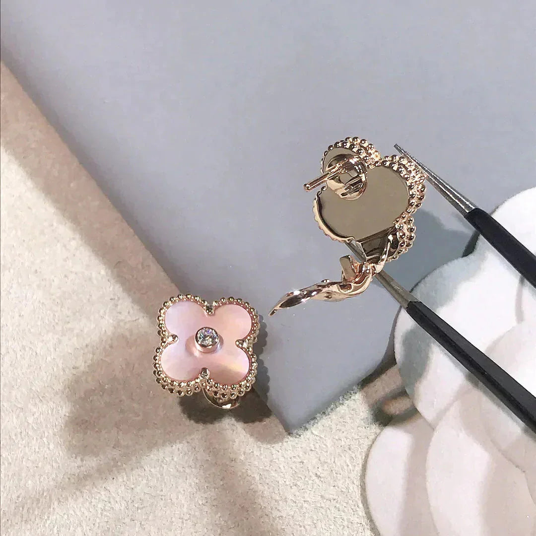 [Clara Jewels]CLOVER MEDIUM 1 MOTIFS  PINK MOP DIAMOND EARRINGS