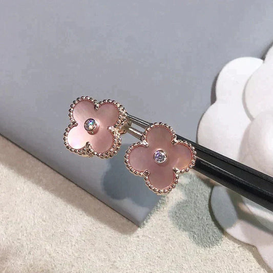 [Clara Jewels]CLOVER MEDIUM 1 MOTIFS  PINK MOP DIAMOND EARRINGS