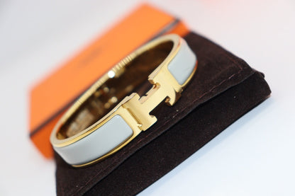 [Clara Jewels]H LIGHT BLUE BRACELET