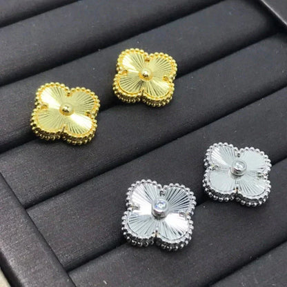 [Clara Jewels]CLOVER MINI 9.5MM LASER EARRINGS