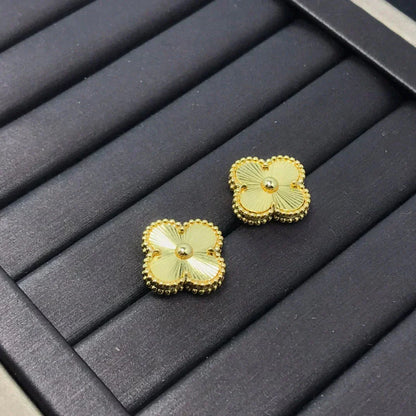 [Clara Jewels]CLOVER MINI 9.5MM LASER EARRINGS