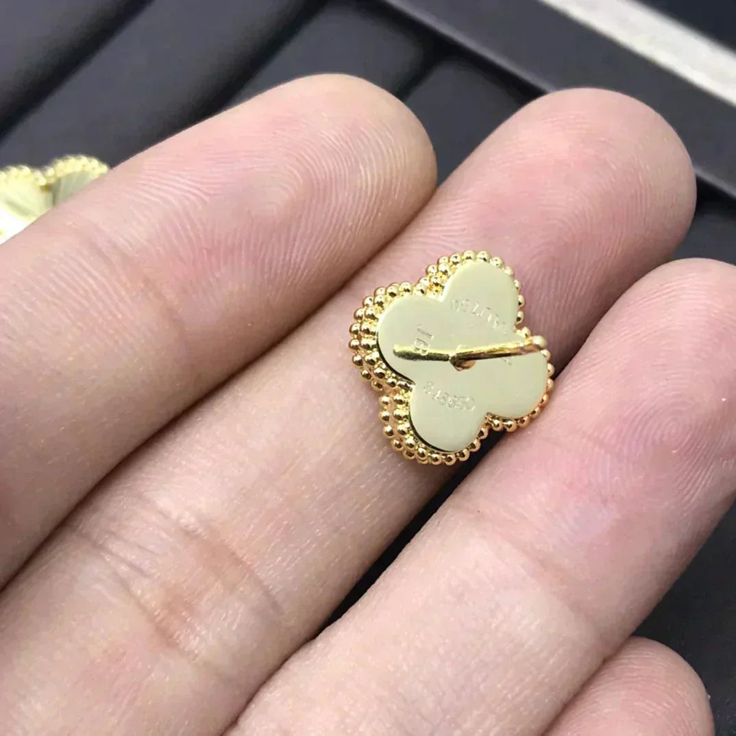 [Clara Jewels]CLOVER MINI 9.5MM LASER EARRINGS