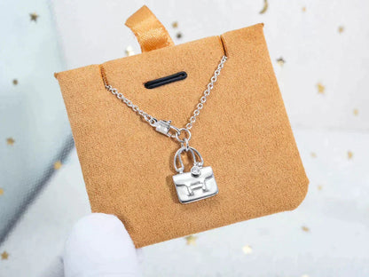 [Clara Jewels]AMULETTE PEDANT SILVER NECKLACE