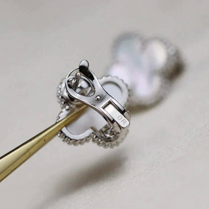 [Clara Jewels]CLOVER MEDIUM 1 MOTIFS  WHITE MOP EARRINGS SILVER
