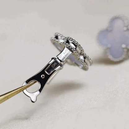 [Clara Jewels]CLOVER MEDIUM 1 MOTIFS  WHITE MOP EARRINGS SILVER
