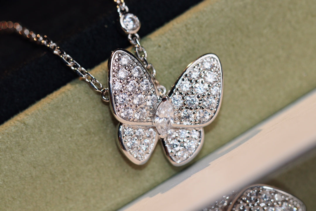 [Clara Jewels]BUTTERFLY DIAMOND NECKLACE