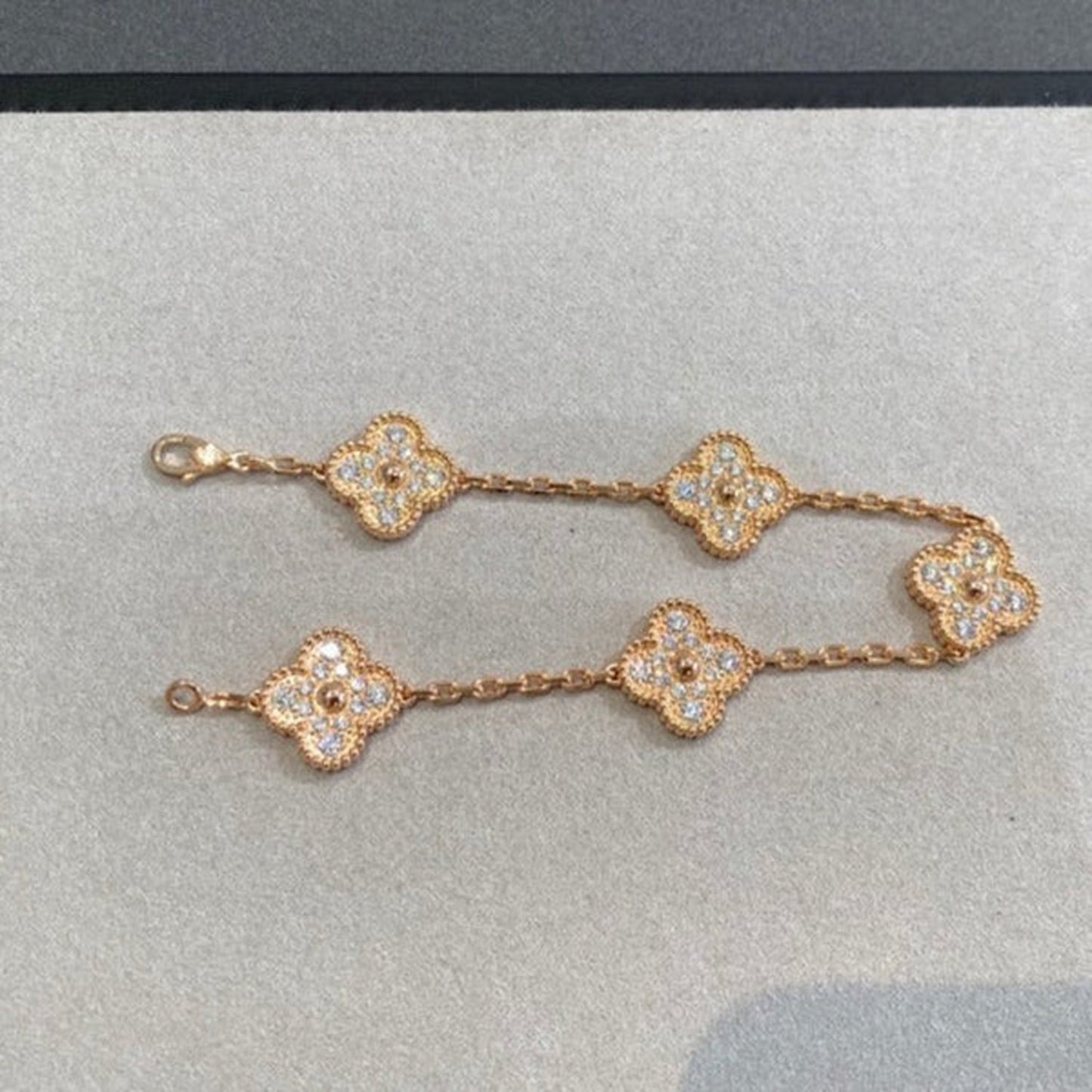 [Clara Jewels] CLOVER 5 MOTIF FULL DIAMOND BRACELET COLLECTION