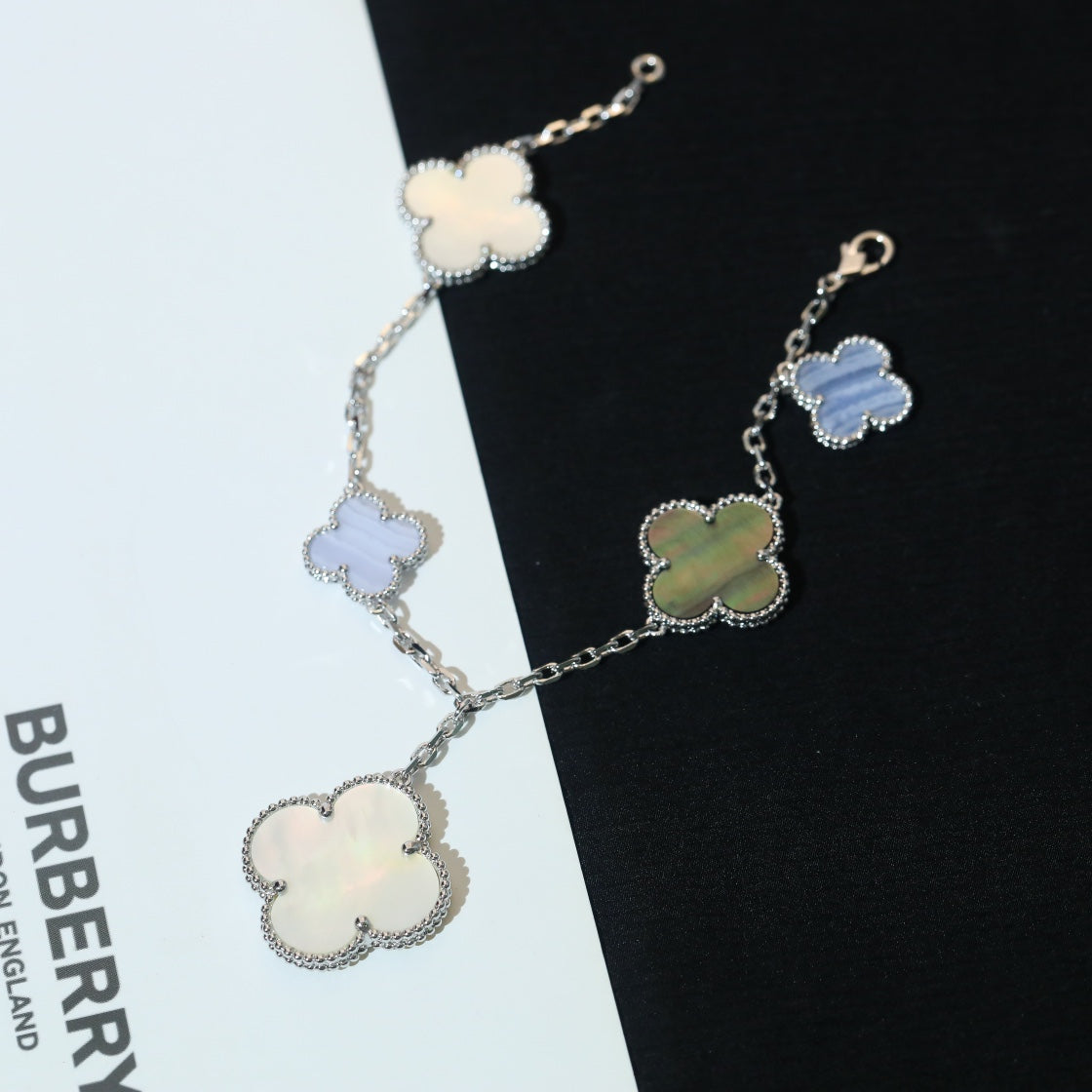 [Clara Jewels]CLOVER BRACELET 5 MOTIFS MOP CHALCEDONY SILVER