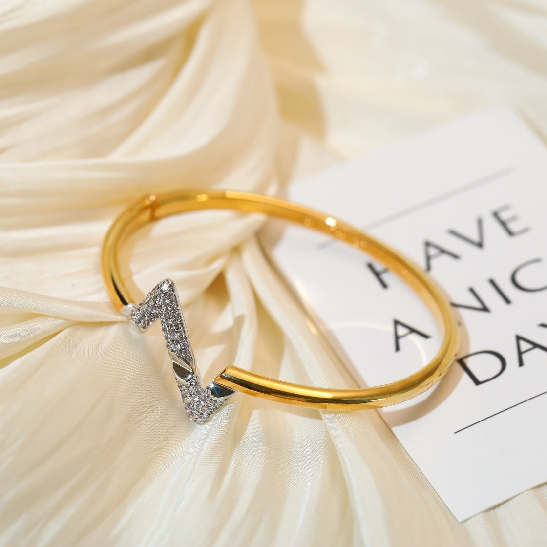 [Clara Jewels]VOLTE UPSITE DOWN GOLD DIAMOND BRACELET