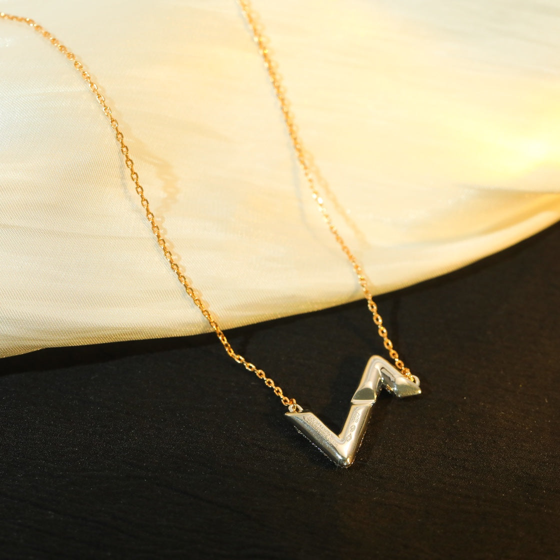 [Clara Jewels]VOLT SILVER DIAMOND PEDANT NECKLACE
