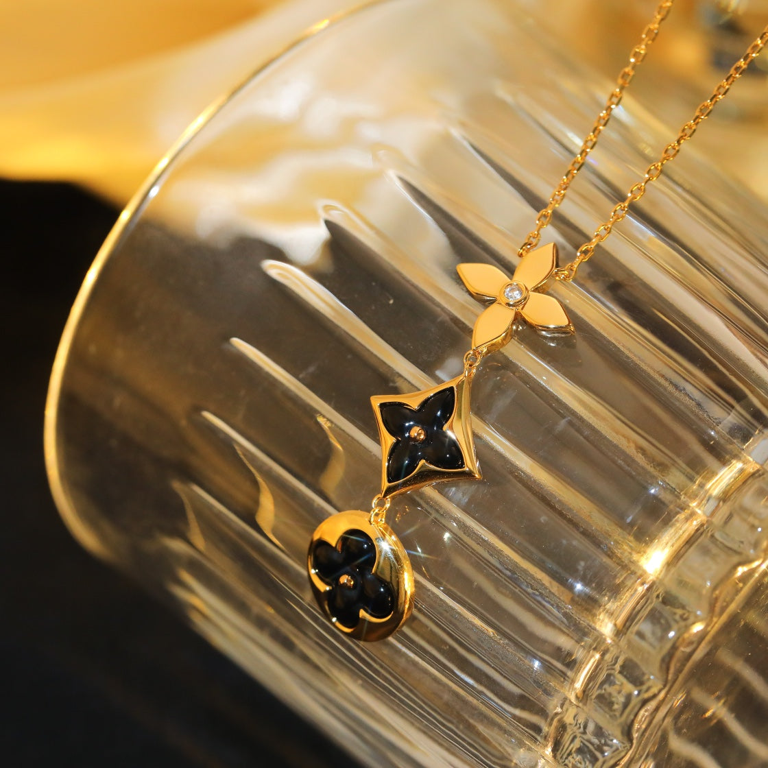[Clara Jewels]STAR AND SUN ONYX PINK GOLD NECKLACE