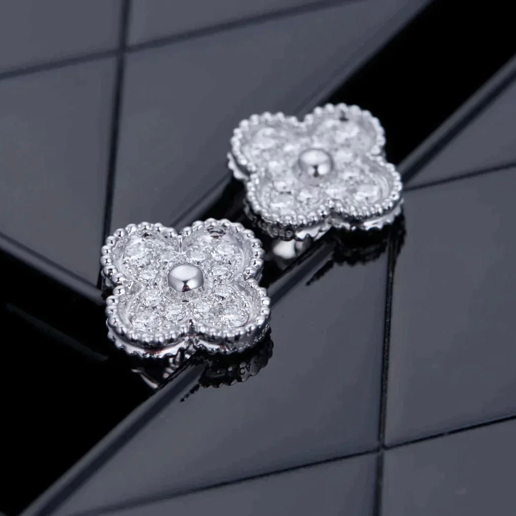 [Clara Jewels]CLOVER 1 MOTIFS DIAMOND STUD EARRINGS SILVER