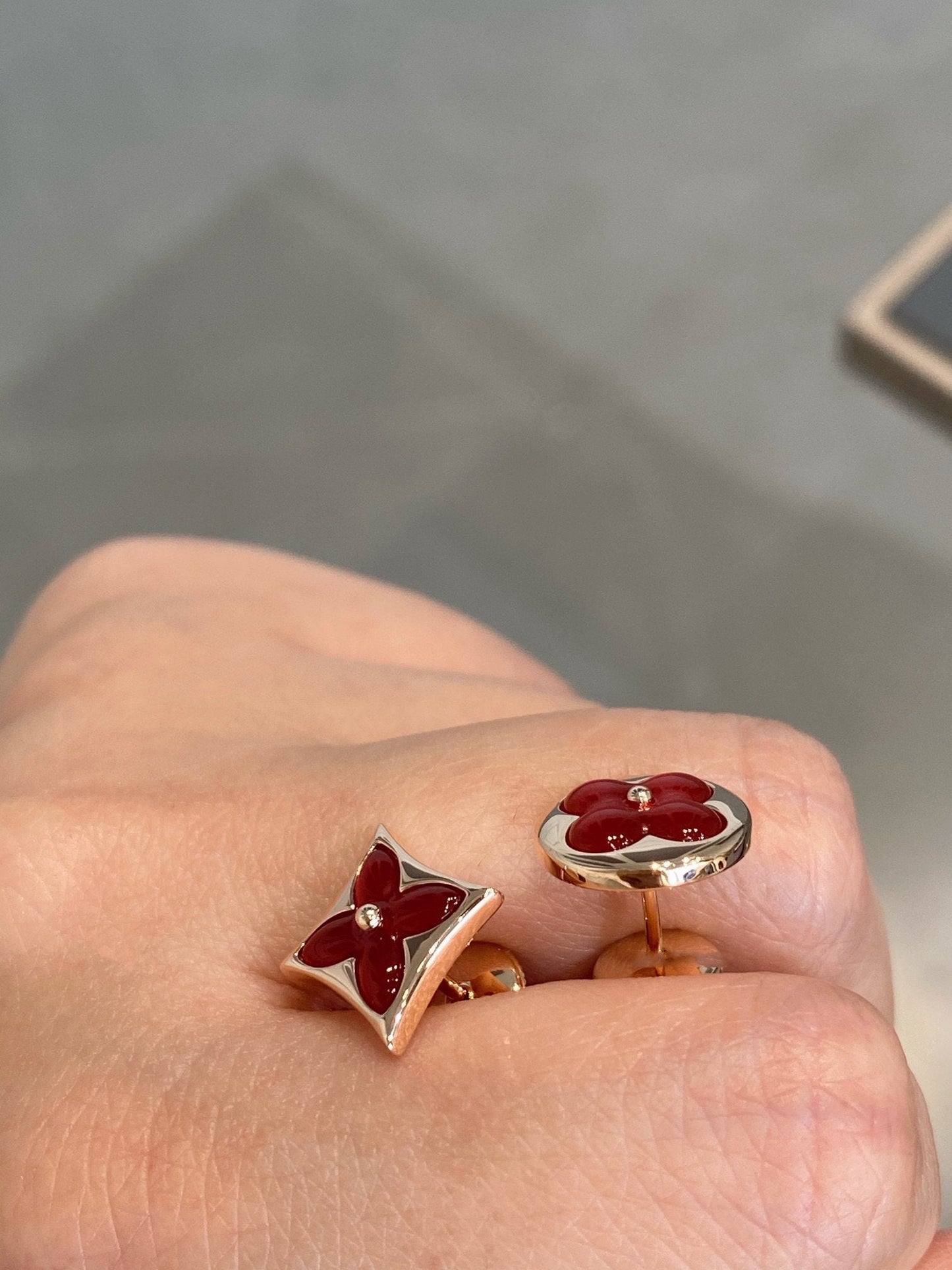 [Clara Jewels]STAR AND SUN PINK GOLD CARNELIAN STUD EARRINGS