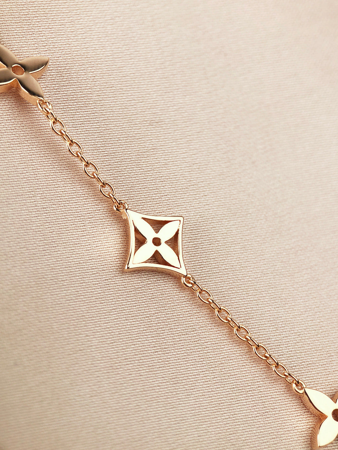 [Clara Jewels]STAR AND SUN 7 MOTIFS GOLD BRACELET
