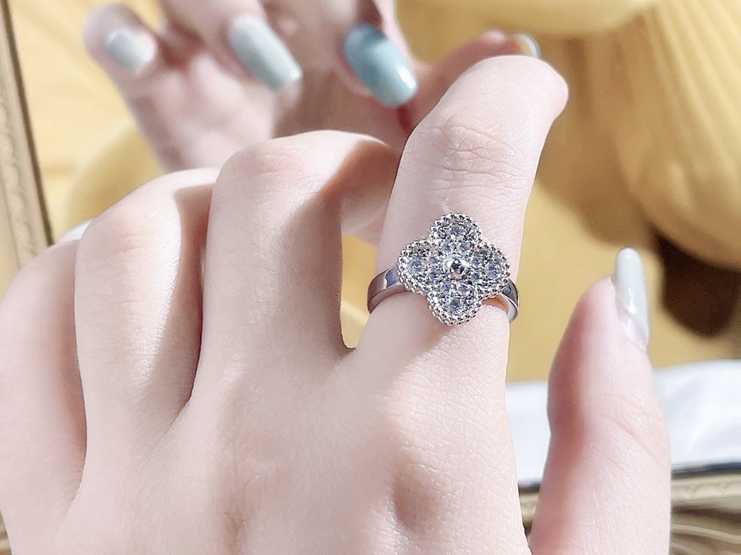 [Clara Jewels]CLOVER DIAMOND RING