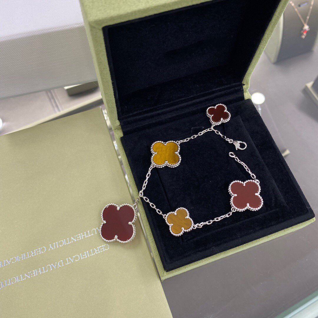 [Clara Jewels]CLOVER 5 MOTIFS SIVLER CARNELIAN TIGER EYE BRACELET