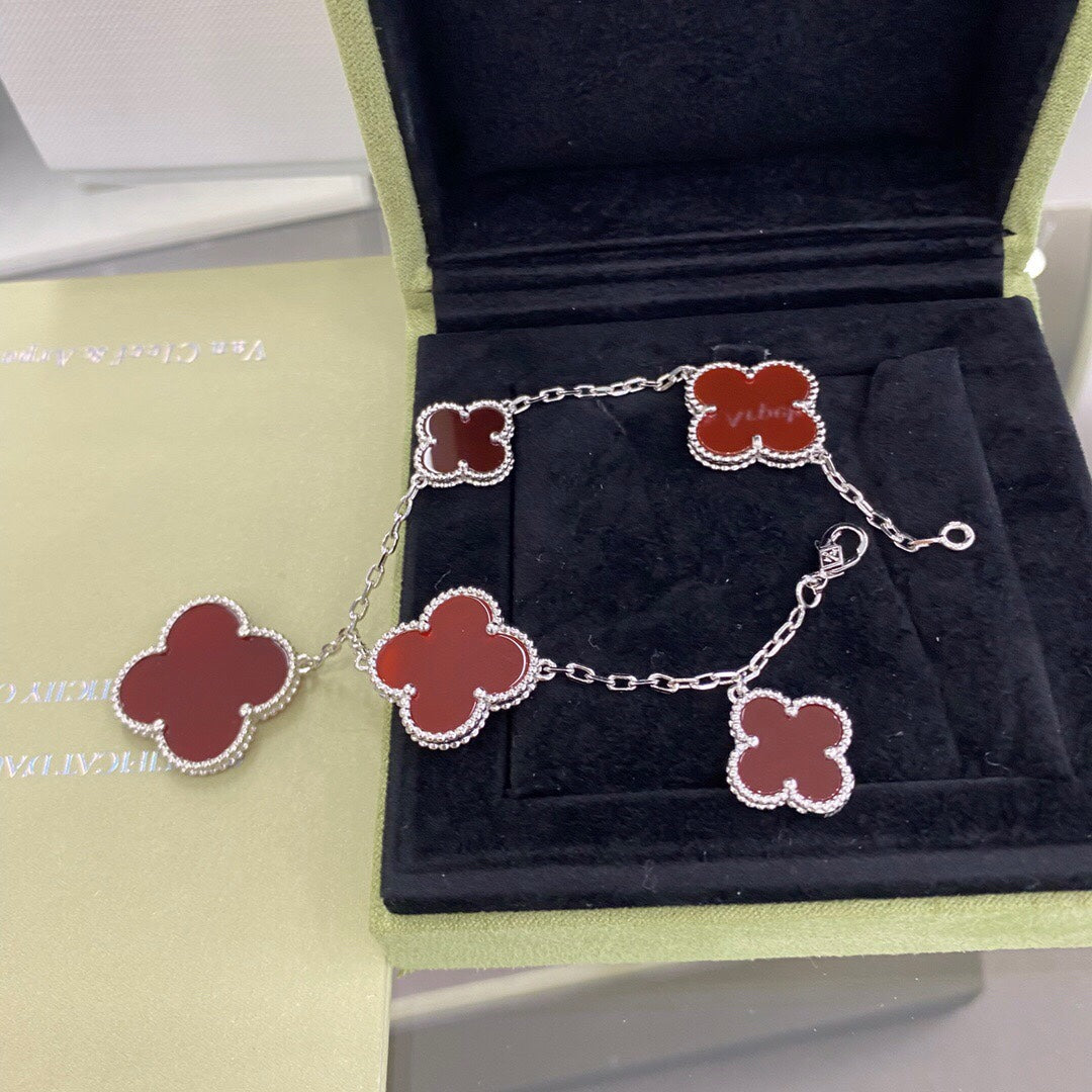 [Clara Jewels]CLOVER 5 MOTIFS SIVLER CARNELIAN BRACELET