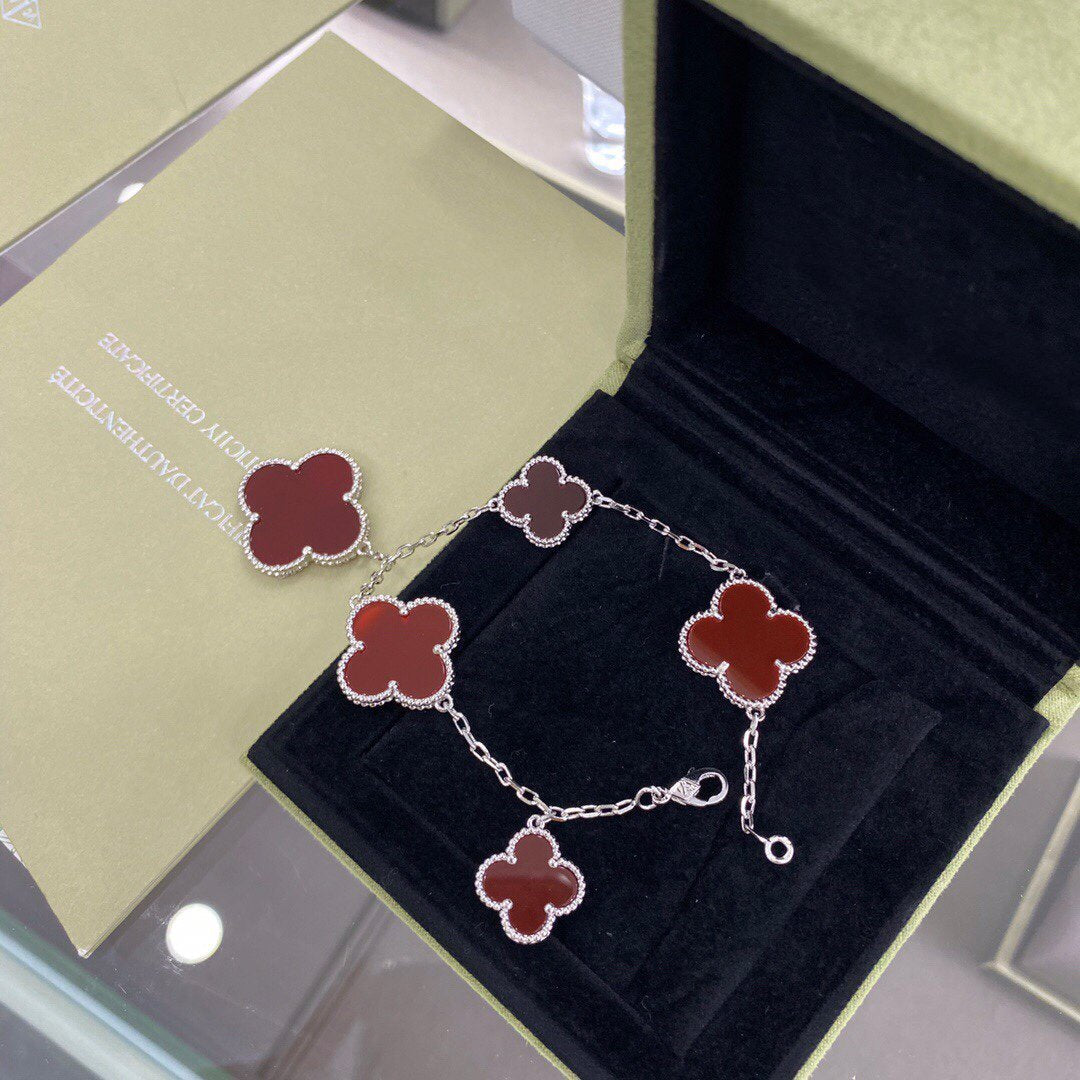 [Clara Jewels]CLOVER 5 MOTIFS SIVLER CARNELIAN BRACELET