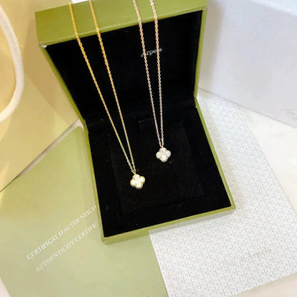 [Clara Jewels]CLOVER MINI 9.5MM WHITE MOTHER-OF-PEARL NECKLACE