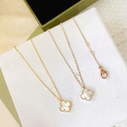 [Clara Jewels]CLOVER MINI 9.5MM WHITE MOTHER-OF-PEARL NECKLACE