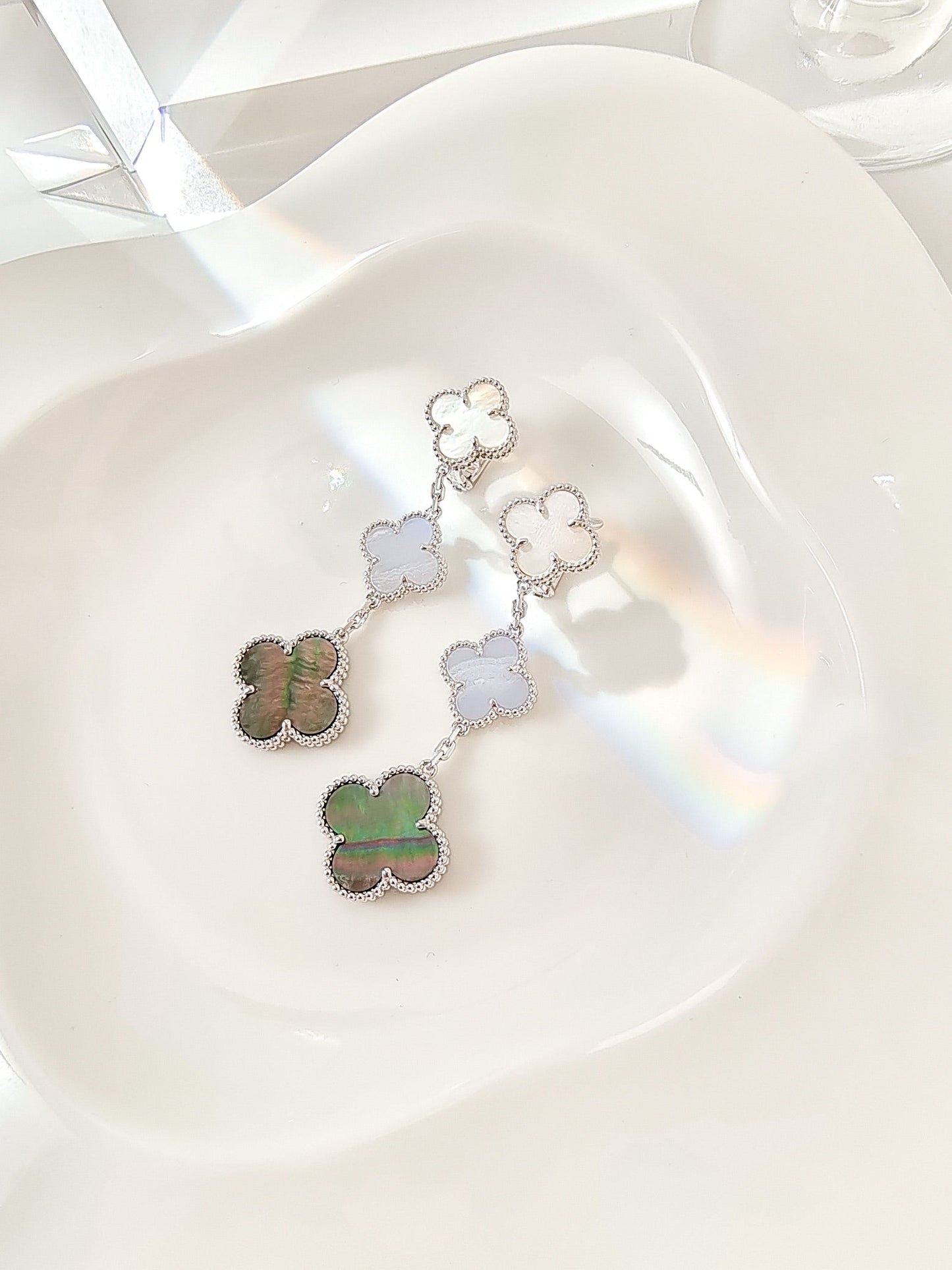 [Clara Jewels]CLOVER 3 MOTIFS CHALCEDONY DARK MOP SILVER EARRINGS