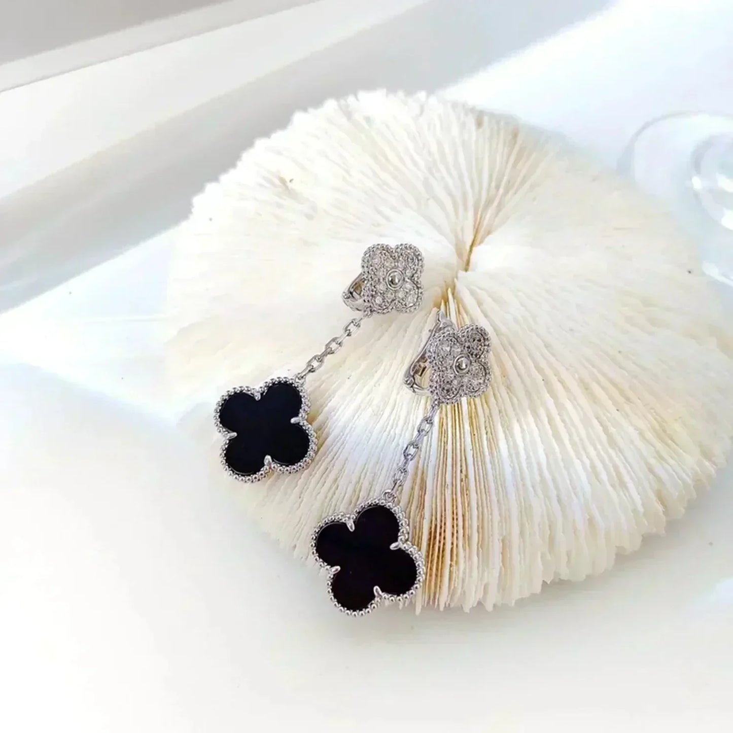 [Clara Jewels]CLOVER 2 MOTIFS  DIAMOND ONYX EARRINGS SILVER