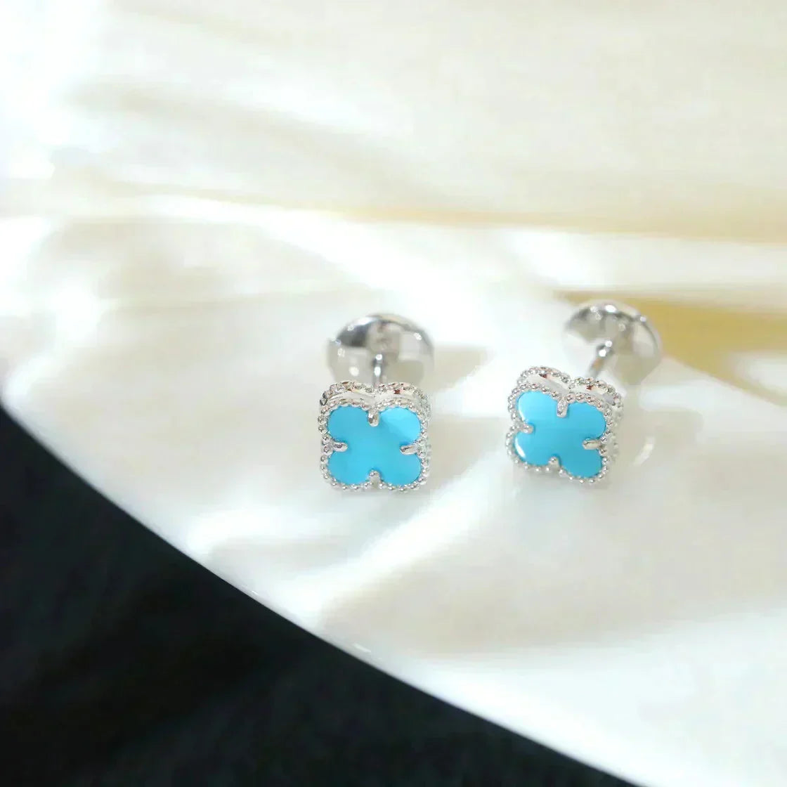[Clara Jewels]CLOVER MINI TUROUOISE SILVER STUD EARRINGS