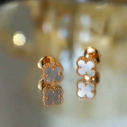 [Clara Jewels]CLOVER MINI 9.5MM WHITE MOP EARRINGS