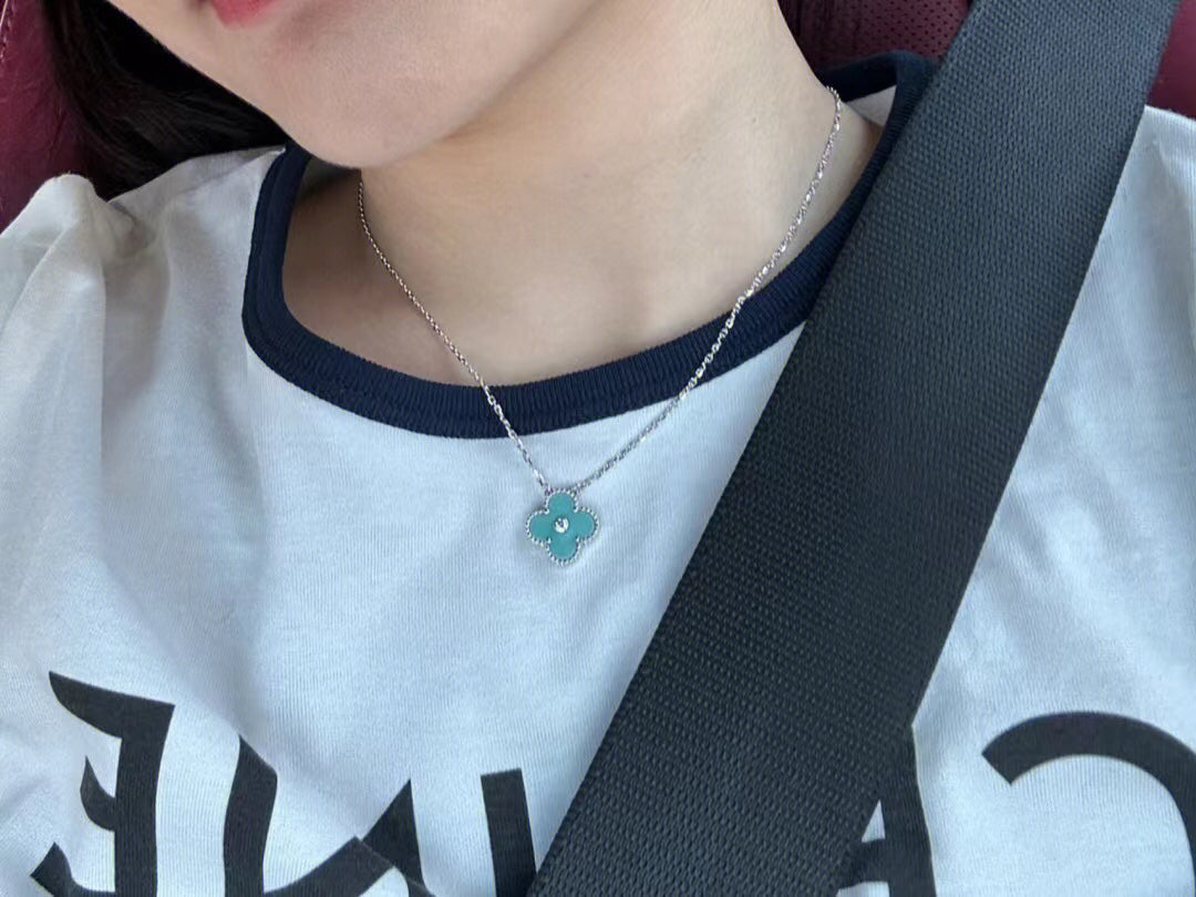 [Clara Jewels]CLOVER 1 DIAMOND LIGHT BLUE SILVER NECKLACE