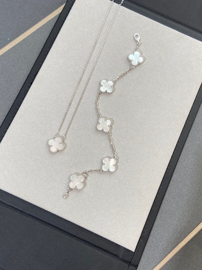 [Clara Jewels]CLOVER WHITE PEARL MOP 5 MOTIF BRACELET COLLECTION