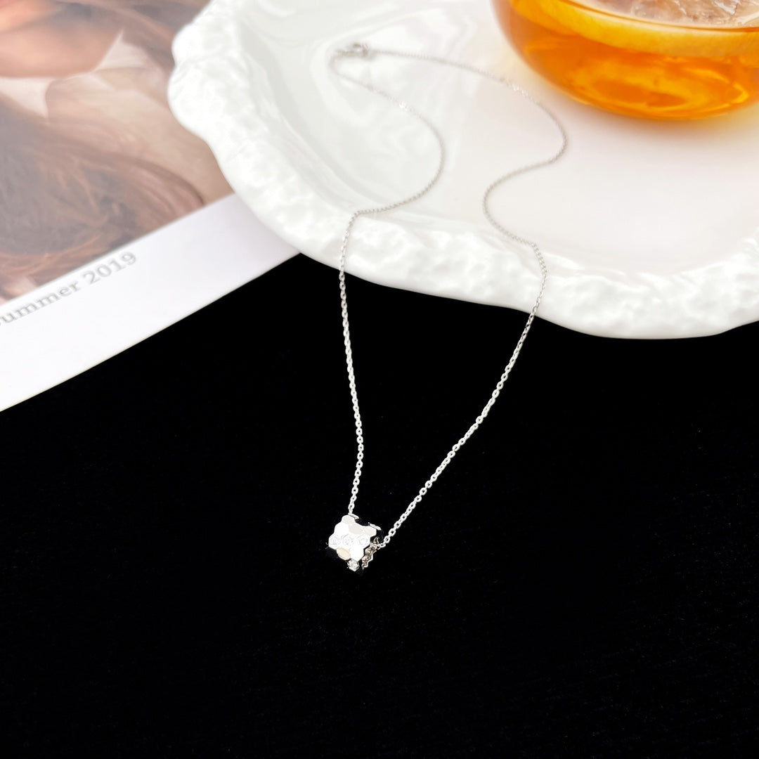 [Clara Jewels]BEE MINI PEDANT DIAMOND NECKLACE