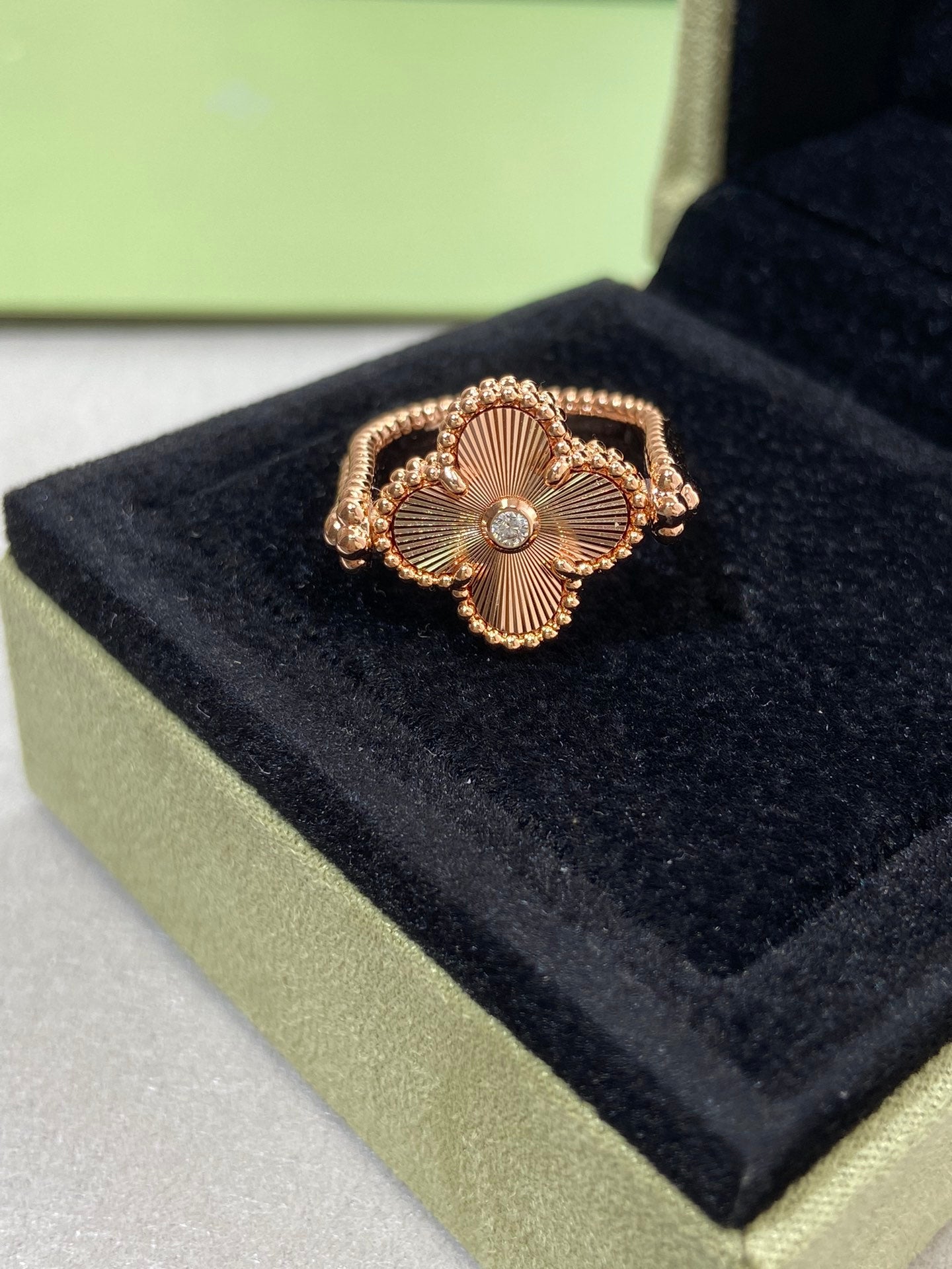 [Clara Jewels]CLOVER RIVERSIBLE PINK GOLD RING