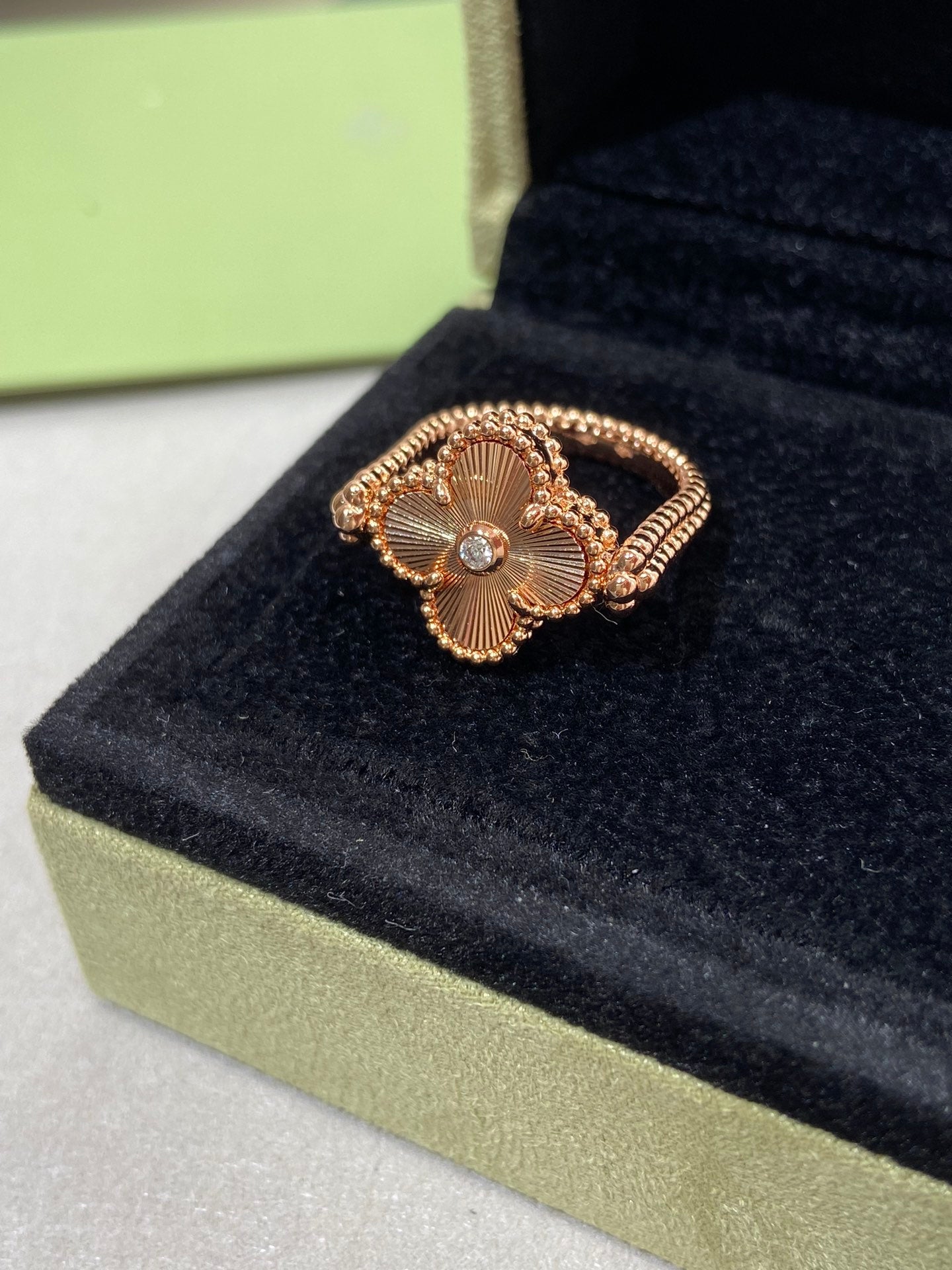 [Clara Jewels]CLOVER RIVERSIBLE PINK GOLD RING